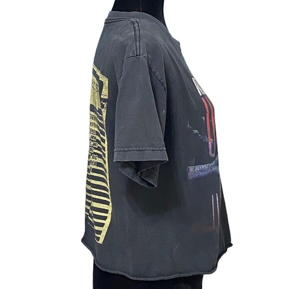 Roger Waters 2017 Us + Them Tour Cropped Concert T-Shirt Pink Floyd Small - Picture 2 of 8